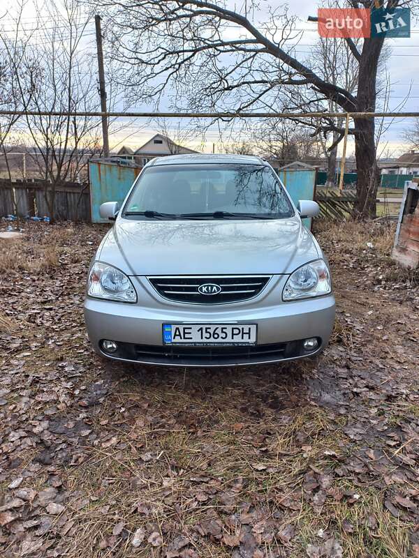 Kia Carens (2003)