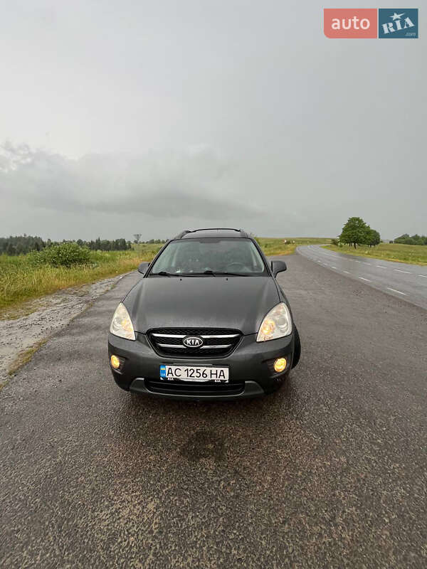 Kia Carens (2006)