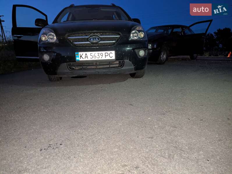Kia Carens (2007)