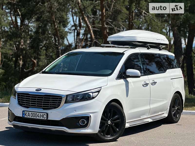 Kia Carnival (2016)