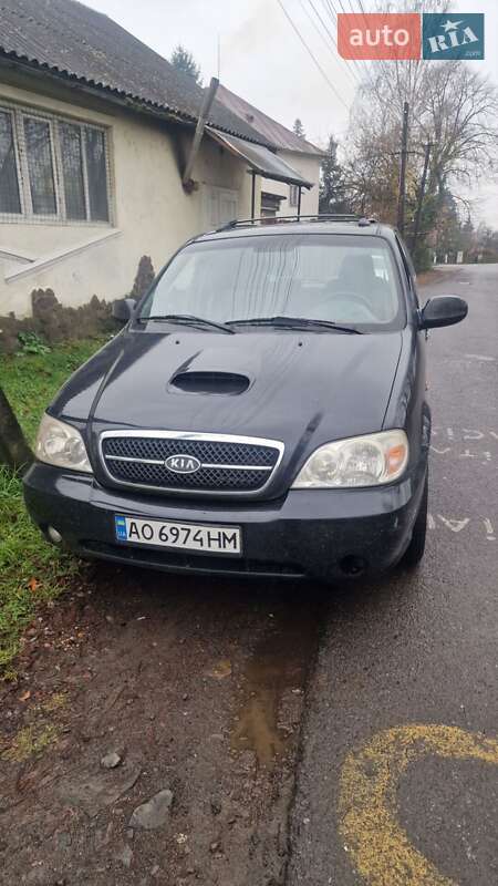 Kia Carnival (2004)