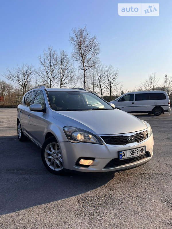 Kia Ceed (2011)