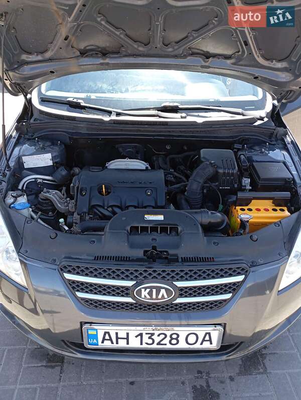 Kia Ceed (2008)
