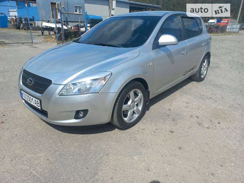 Kia Ceed (2008)