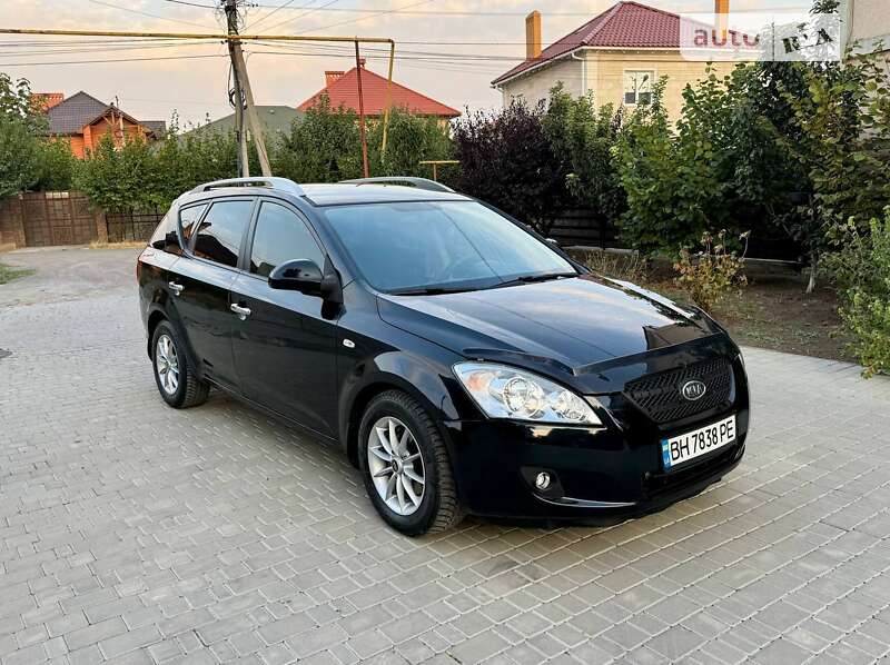 Kia Ceed (2008)