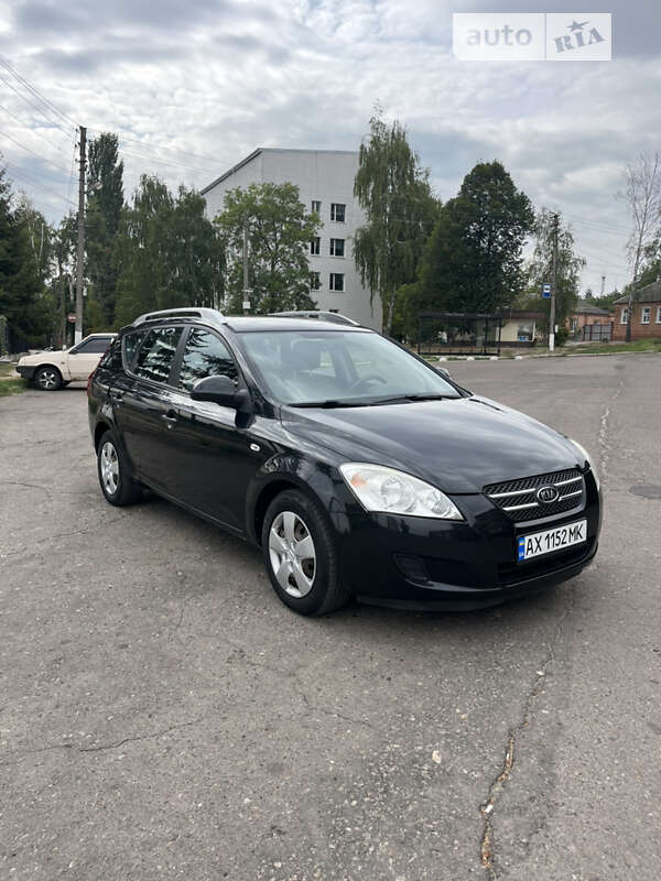 Kia Ceed (2007)