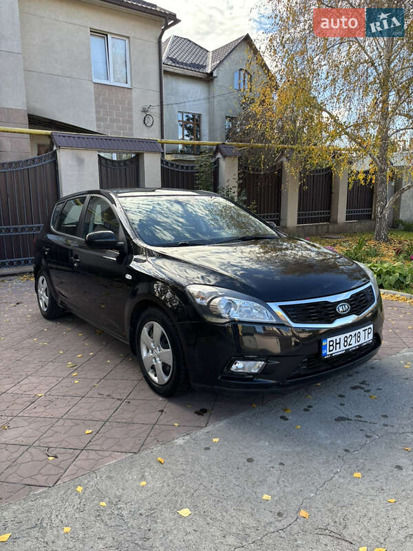 Kia Ceed (2009)