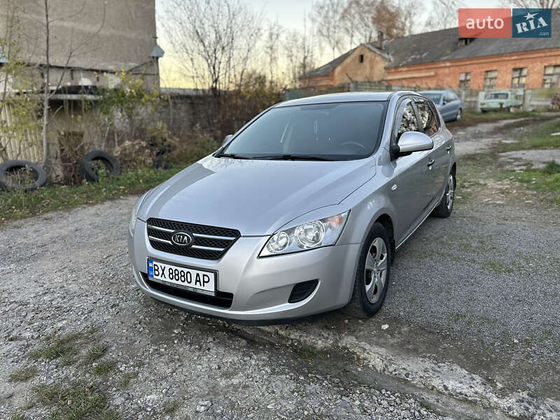 Kia Ceed (2008)