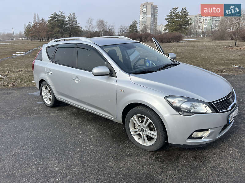 Kia Ceed (2009)