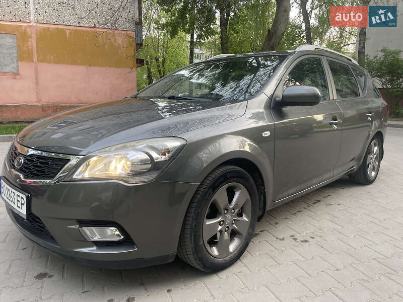 Kia Ceed (2011)
