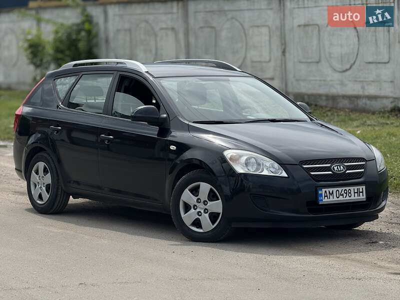 Kia Ceed (2008)