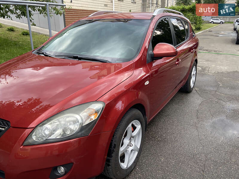 Kia Ceed (2008)