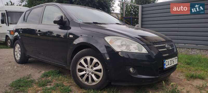 Kia Ceed (2007)