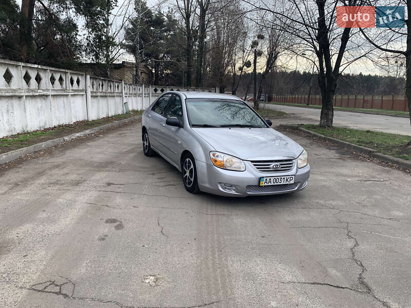 Kia Cerato (2007)