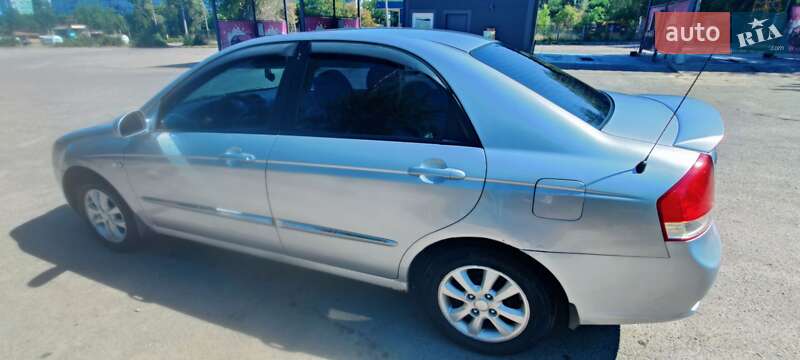 Kia Cerato (2007)