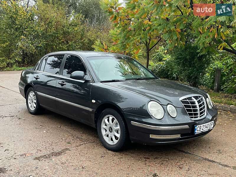 Kia Opirus (2006)