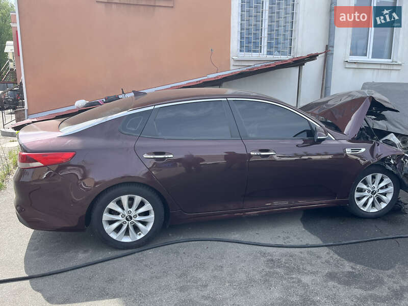 Kia Optima (2016)