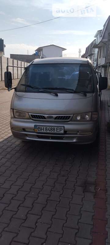 Kia Pregio (2001)