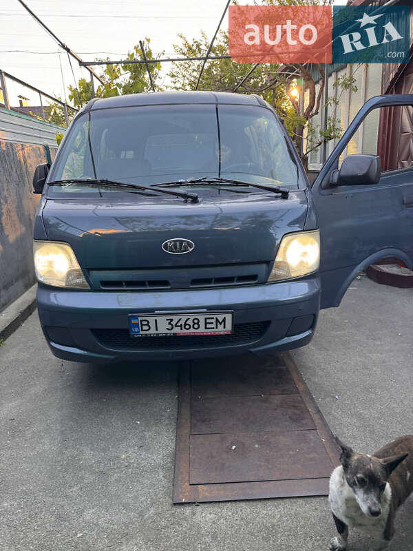 Kia Pregio (2005)