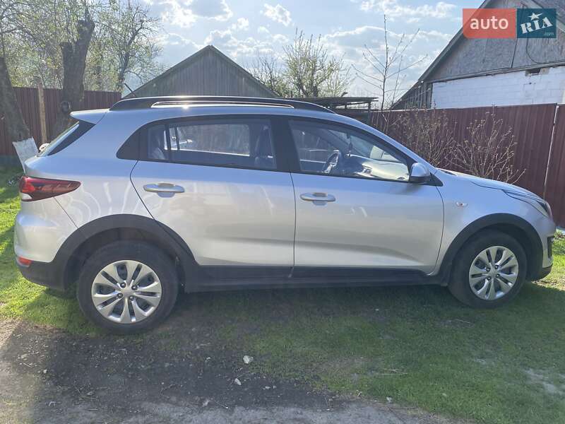 Kia Rio x-line (2019)