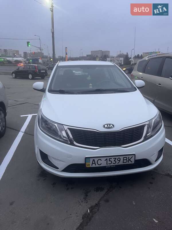 Kia Rio (2013)