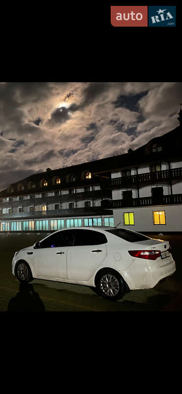 Kia Rio (2012)