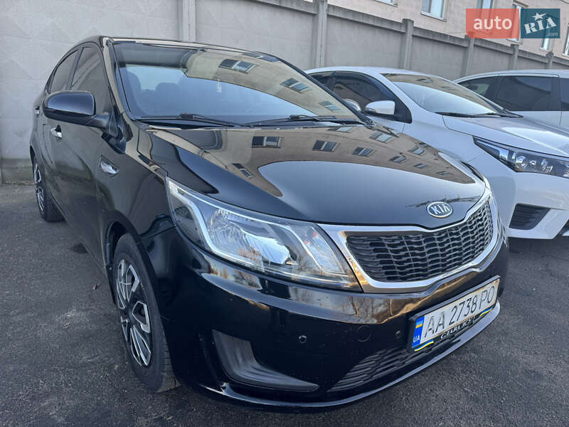 Kia Rio (2012)