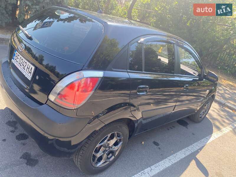 Kia Rio (2006)