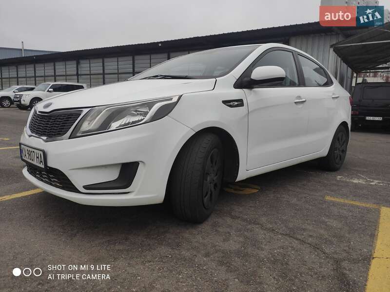 Kia Rio (2014)