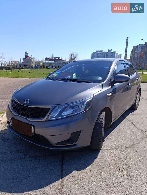 Kia Rio (2012)