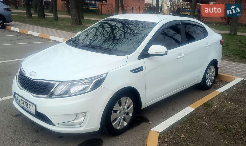 Kia Rio (2013)