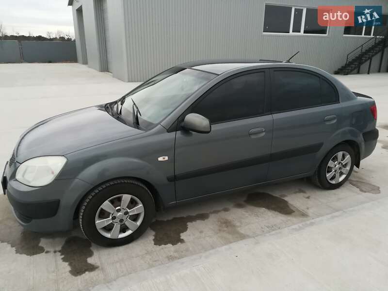 Kia Rio (2006)