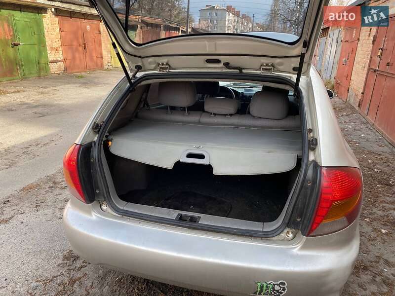 Kia Rio (2002)