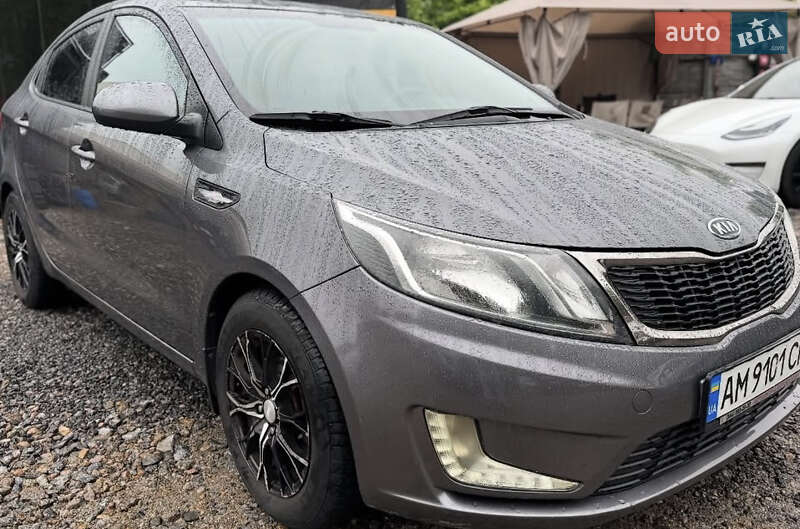 Kia Rio (2012)