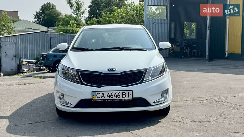 Kia Rio (2013)