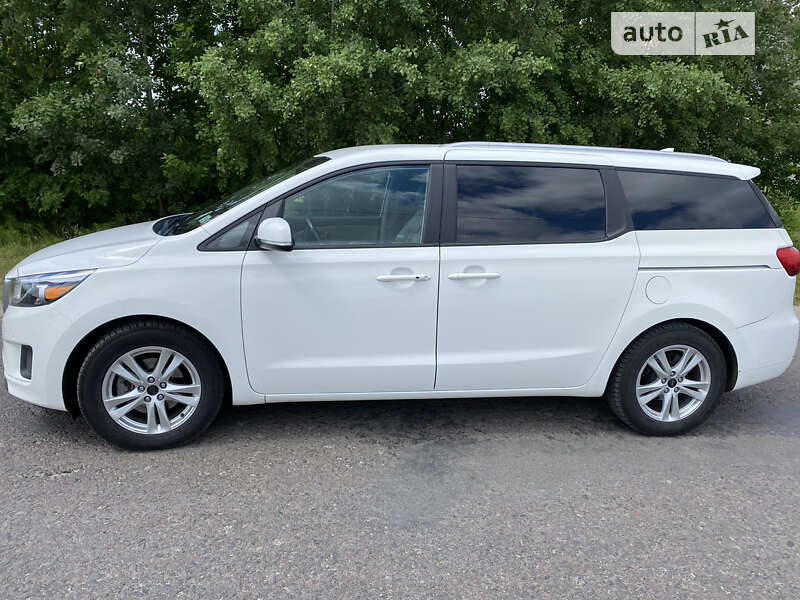Kia Sedona (2017)