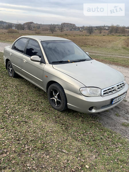 Kia Sephia (2002)
