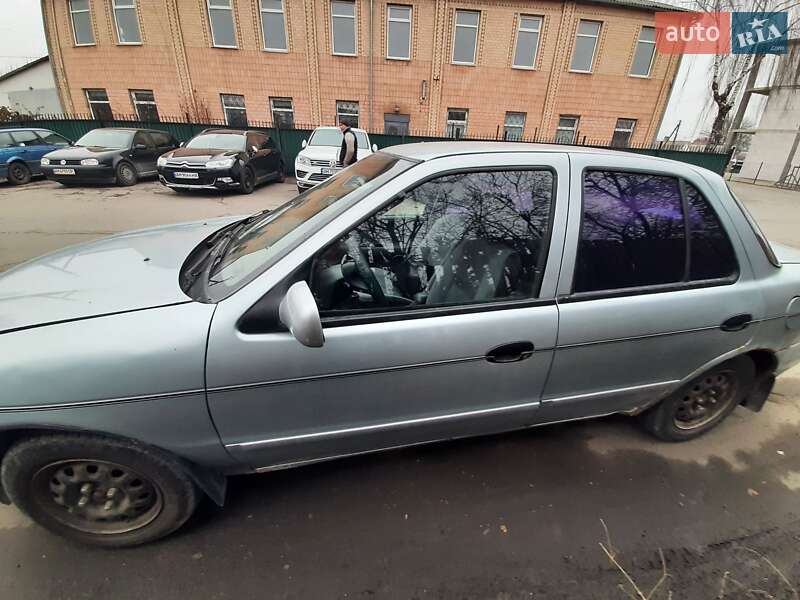 Kia Sephia (1997)
