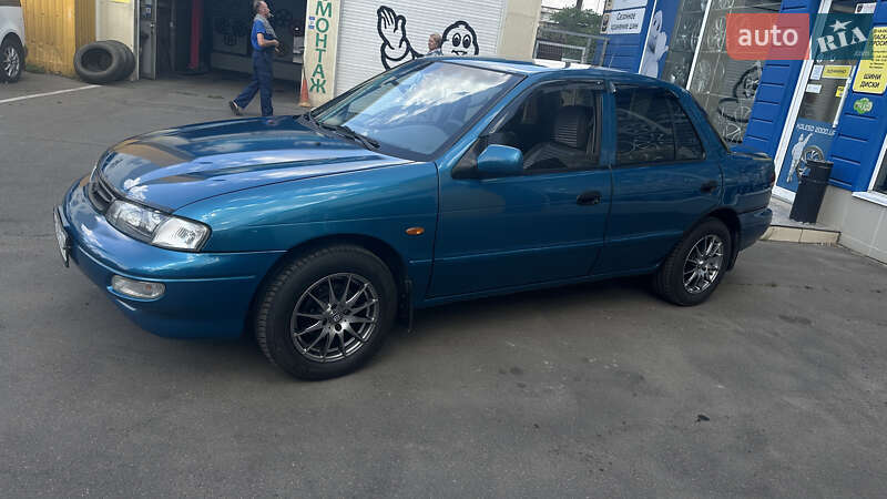 Kia Sephia (1998)