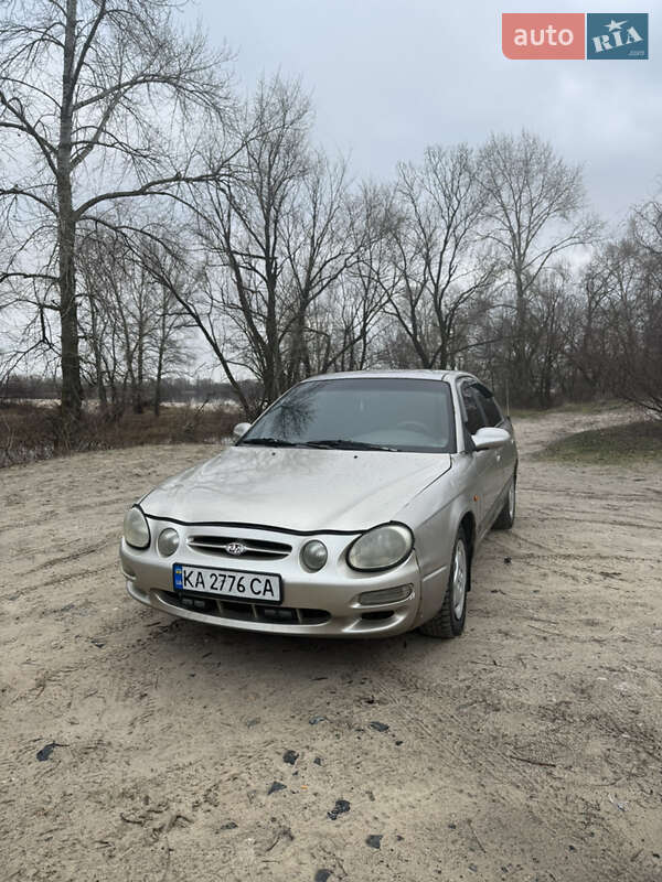 Kia Shuma (1998)