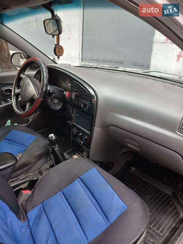 Kia Shuma (2004)