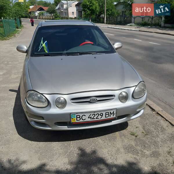 Kia Shuma (1999)