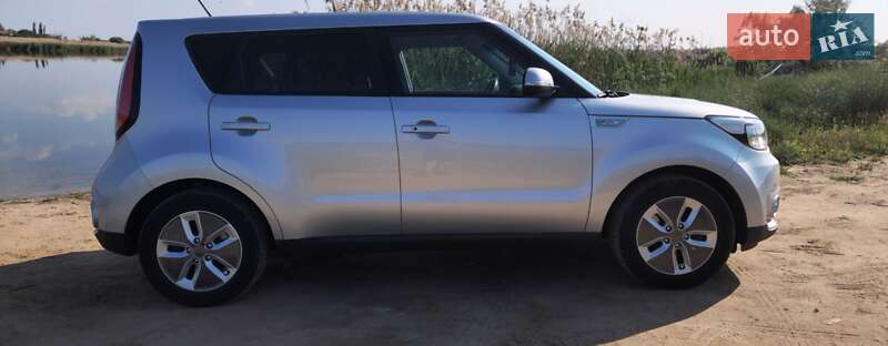 Kia Soul ev (2018)