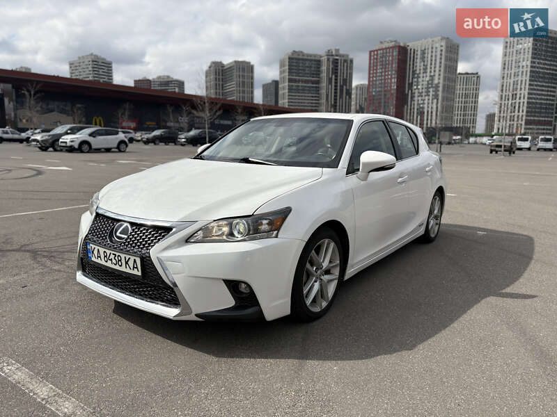 Lexus Ct (2014)
