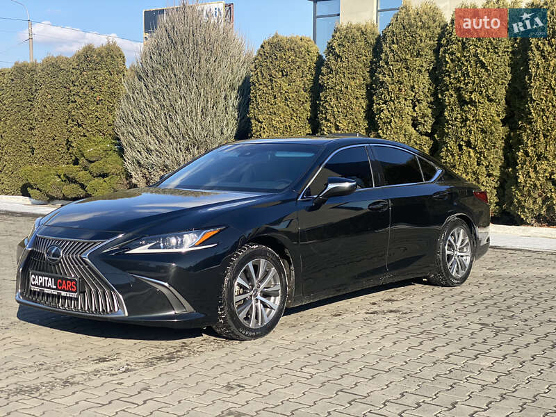 Lexus Es (2020)