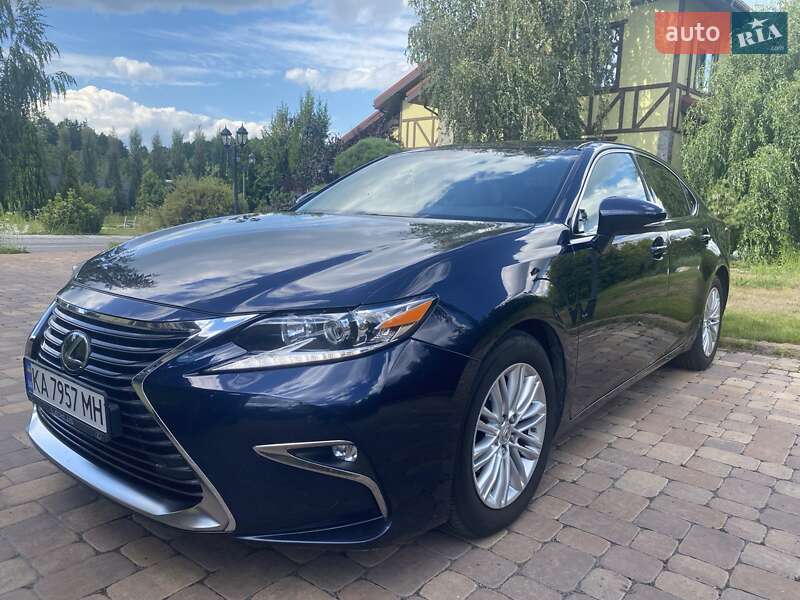 Lexus Es (2018)