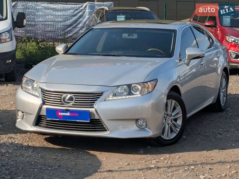 Lexus Es (2014)