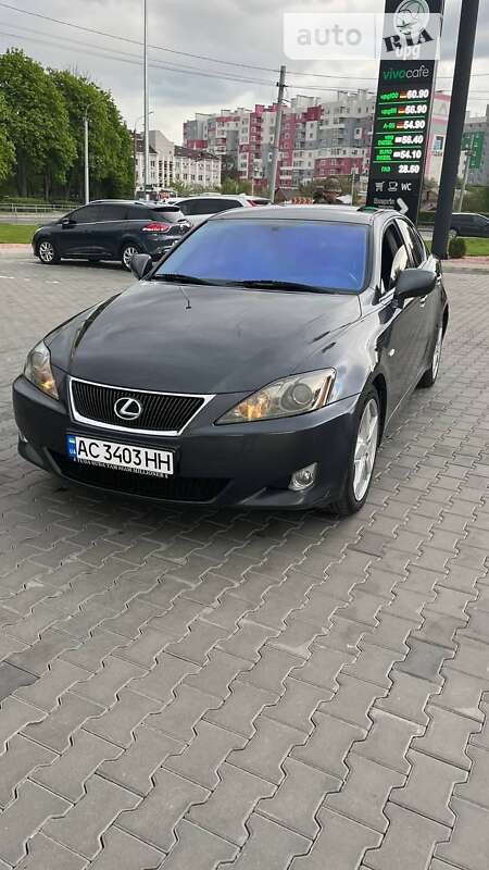 Lexus Is 220d (2005)