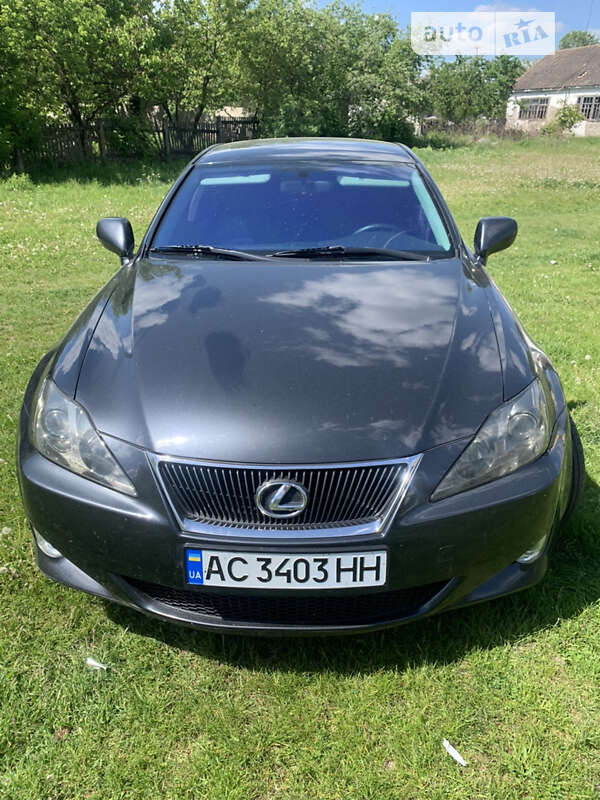 Lexus Is 220d (2005)