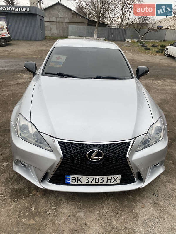 Lexus Is (2009)